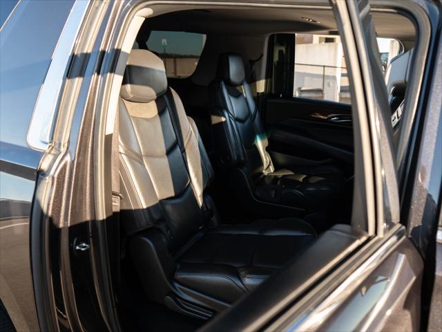 used 2018 Cadillac Escalade ESV car, priced at $28,995