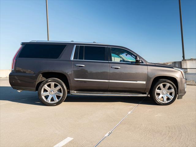 used 2018 Cadillac Escalade ESV car, priced at $28,995