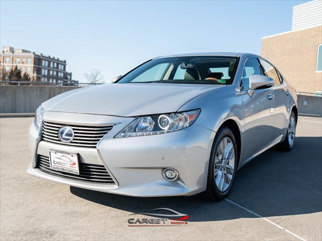 used 2015 Lexus ES 300h car, priced at $17,444