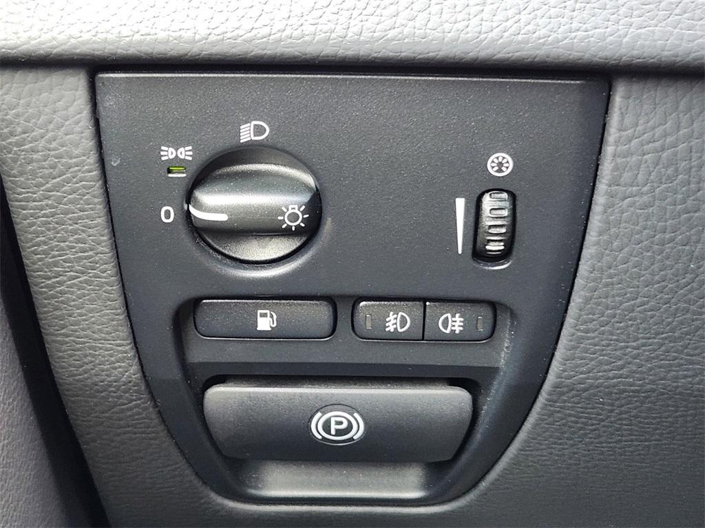 used 2008 Volvo XC90 car, priced at $8,469