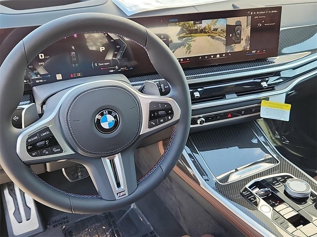 new 2025 BMW X7 car, priced at $118,925