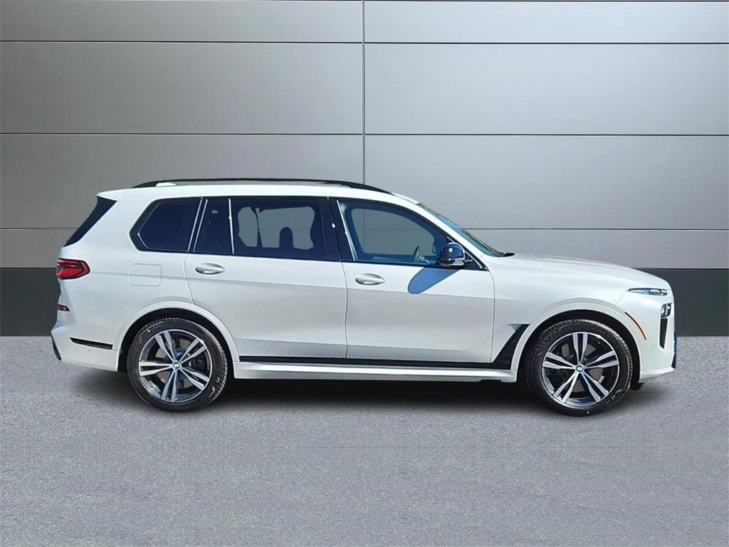 new 2025 BMW X7 car, priced at $117,725