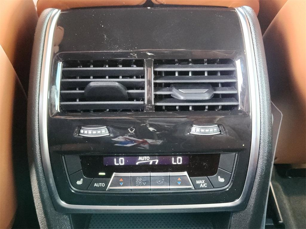 new 2025 BMW X7 car, priced at $126,185