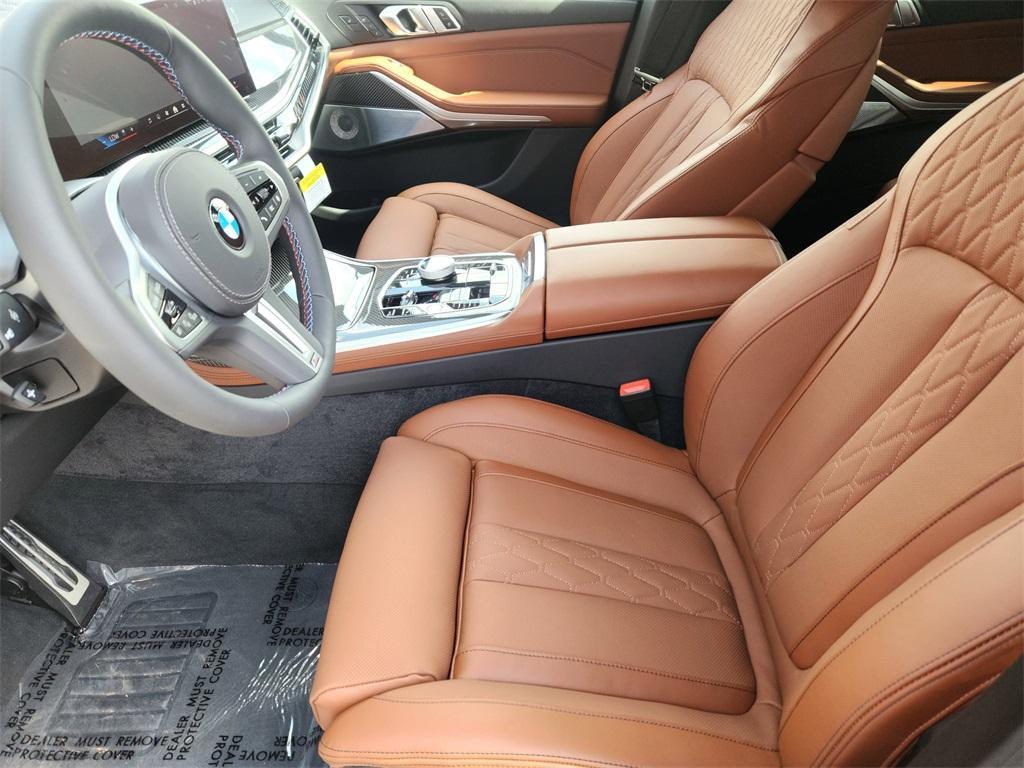 new 2025 BMW X7 car, priced at $126,185