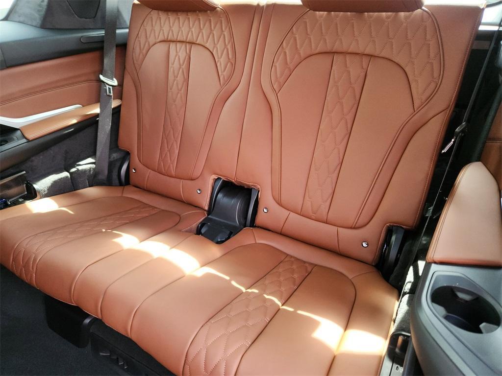 new 2025 BMW X7 car, priced at $126,185