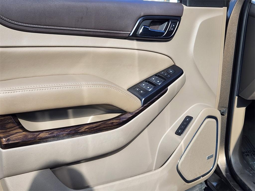 used 2016 GMC Yukon XL car, priced at $20,696