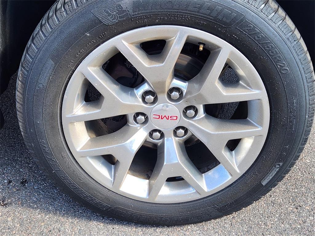 used 2016 GMC Yukon XL car, priced at $20,696