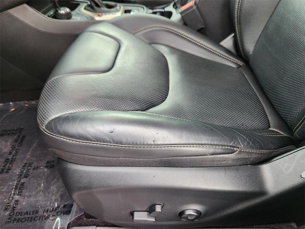 used 2017 Jeep Cherokee car, priced at $17,569