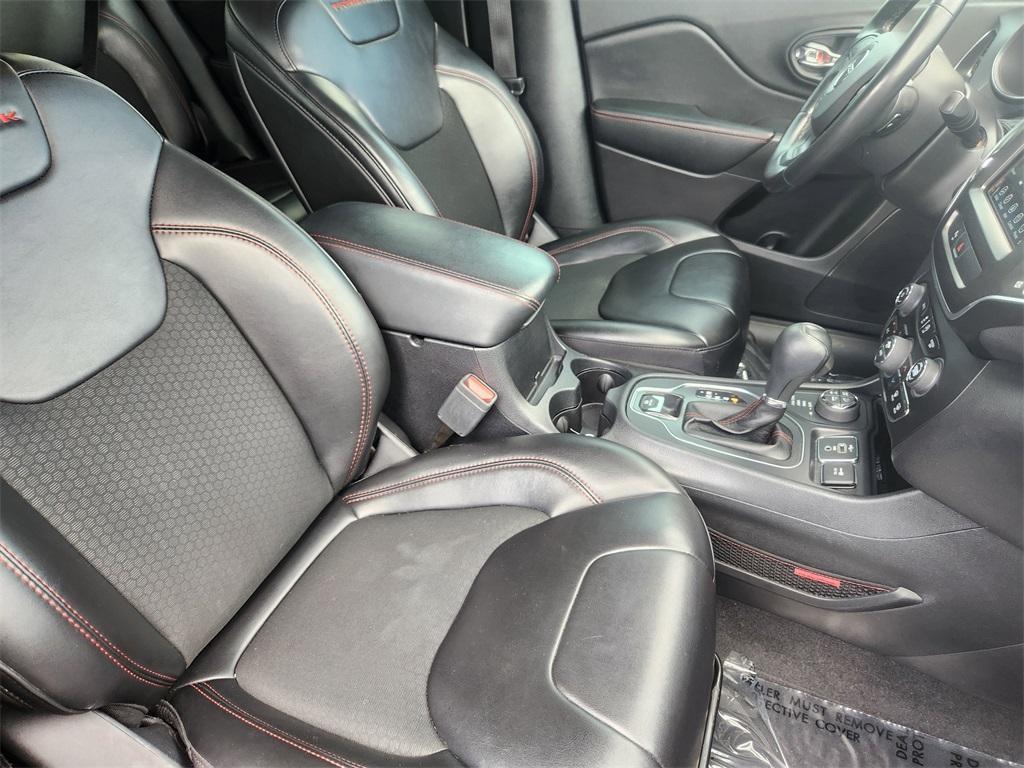 used 2020 Jeep Cherokee car, priced at $22,428
