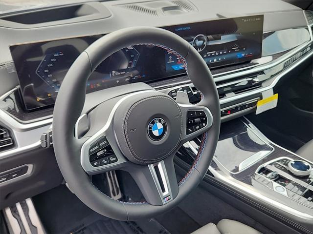 new 2025 BMW X7 car, priced at $123,425