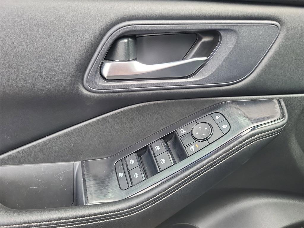 used 2024 Nissan Rogue car, priced at $22,554