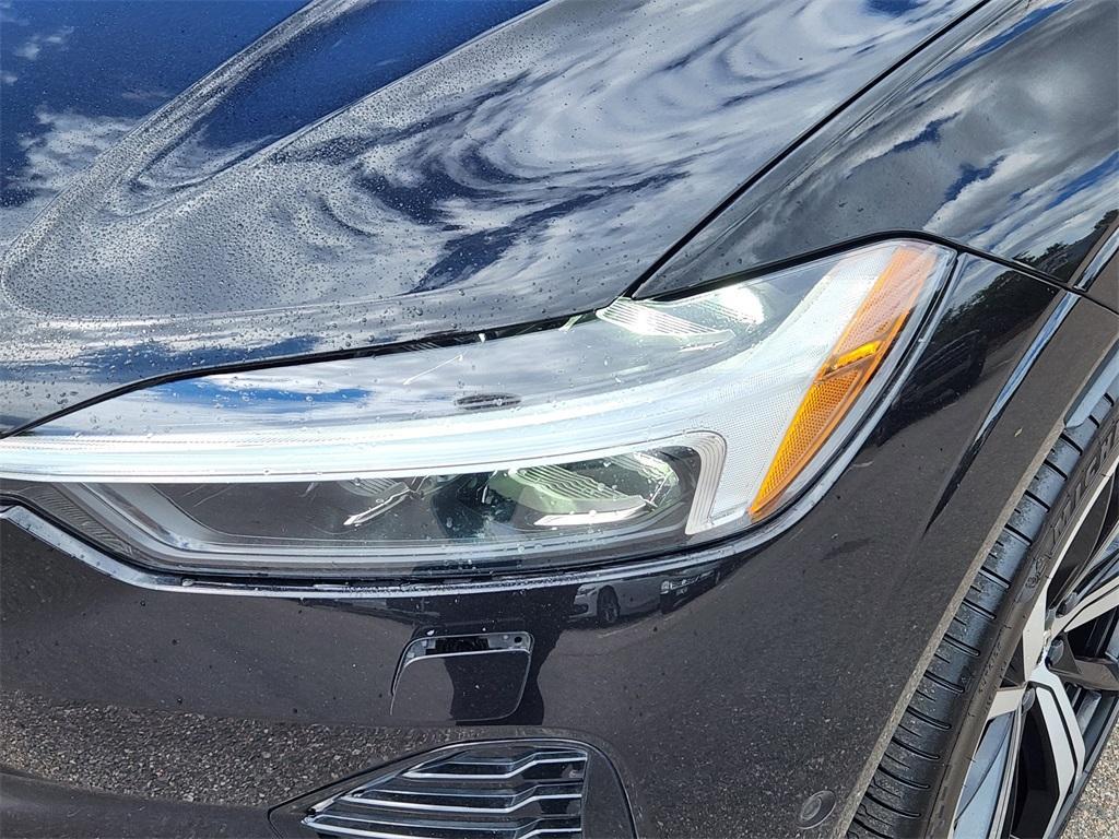 used 2022 Volvo XC60 Recharge Plug-In Hybrid car, priced at $37,997