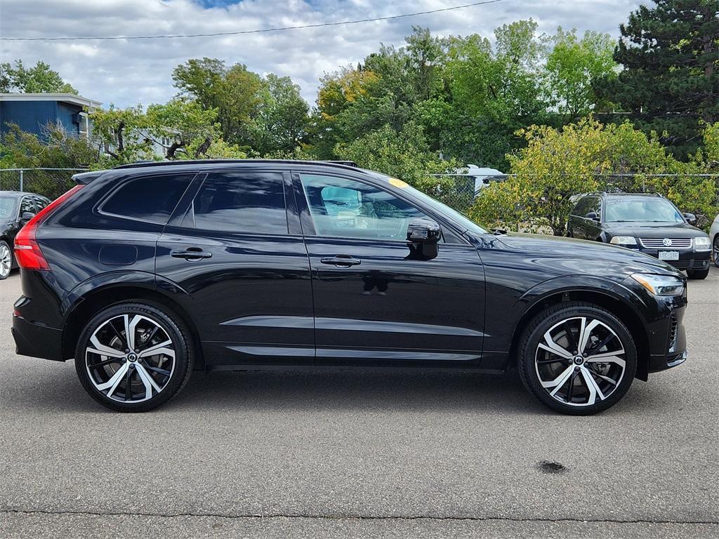 used 2022 Volvo XC60 Recharge Plug-In Hybrid car, priced at $37,997
