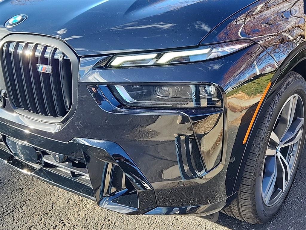 new 2025 BMW X7 car, priced at $118,625