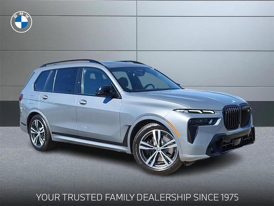 new 2025 BMW X7 car, priced at $117,325