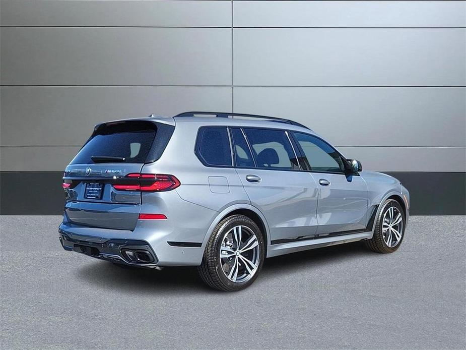 new 2025 BMW X7 car, priced at $117,325