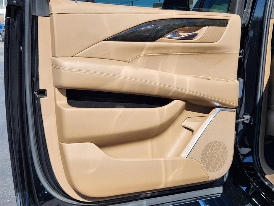 used 2019 Cadillac Escalade ESV car, priced at $50,490