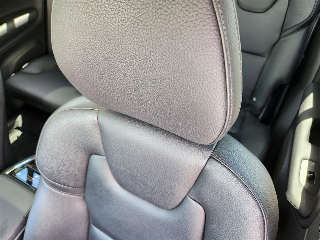 used 2021 Volvo XC90 Recharge Plug-In Hybrid car, priced at $34,594