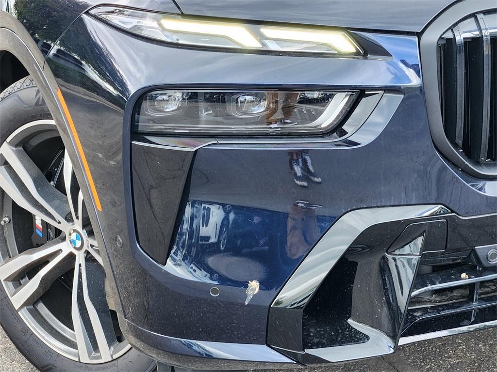 new 2025 BMW X7 car, priced at $118,925