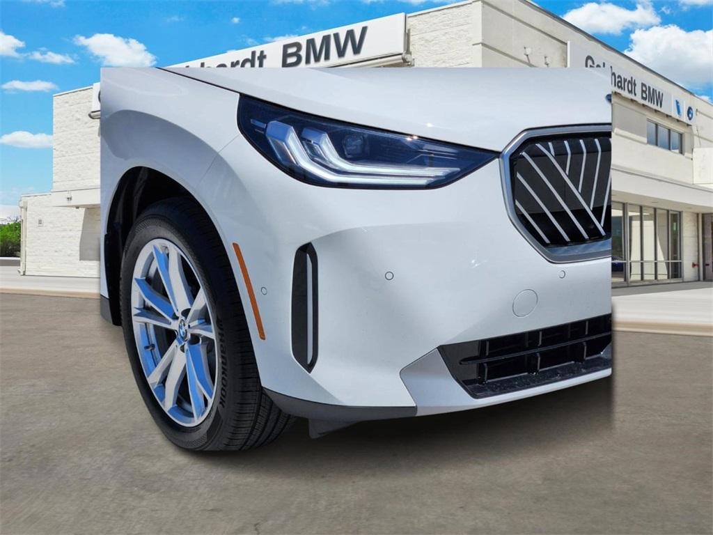 new 2025 BMW X3 car, priced at $54,060