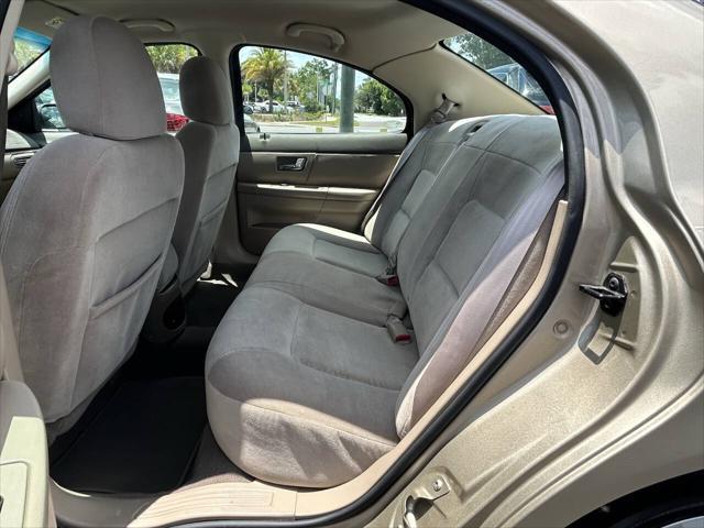 used 2001 Mercury Sable car, priced at $4,500