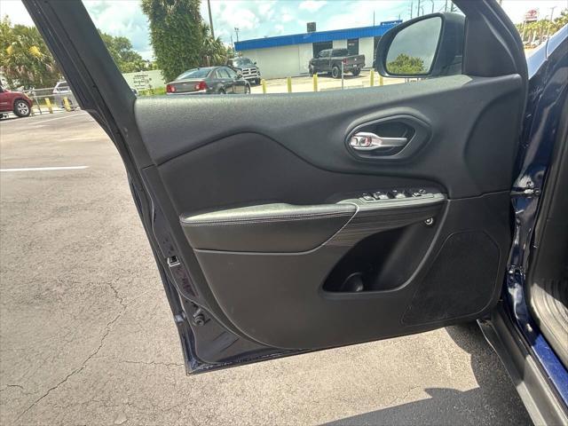 used 2015 Jeep Cherokee car, priced at $7,800