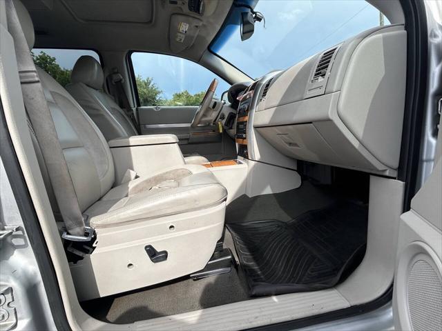 used 2008 Chrysler Aspen car, priced at $4,900