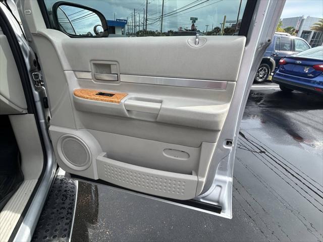 used 2008 Chrysler Aspen car, priced at $4,900