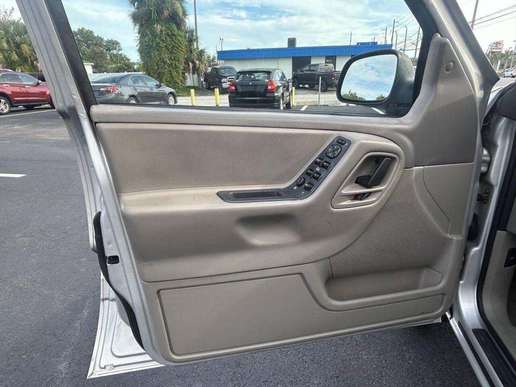 used 2004 Jeep Grand Cherokee car, priced at $4,800