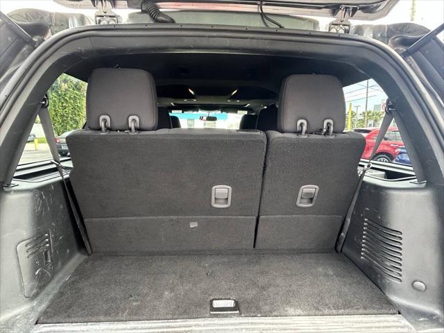 used 2017 Ford Expedition car, priced at $12,500