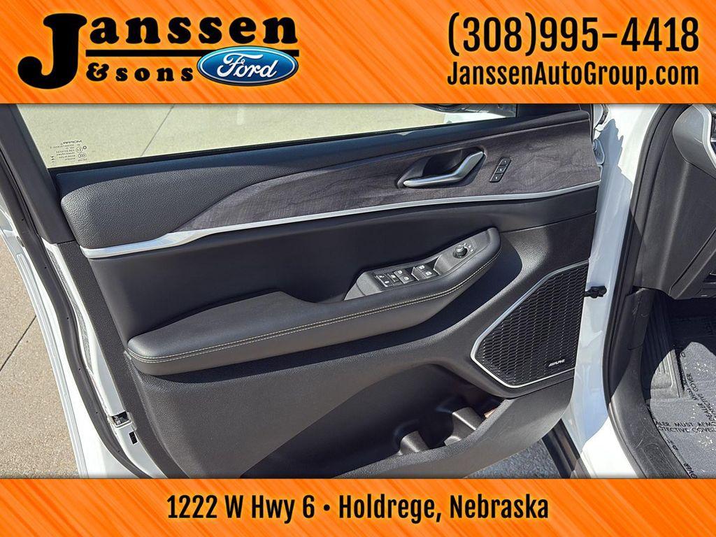used 2023 Jeep Grand Cherokee 4xe car, priced at $33,995