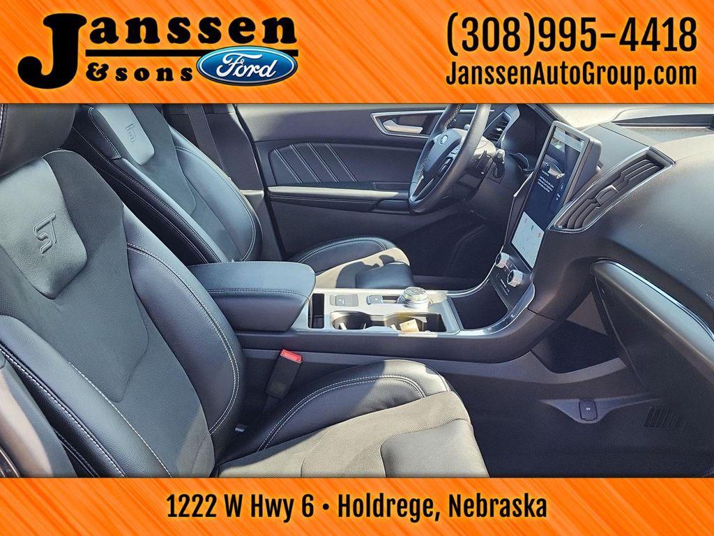 used 2023 Ford Edge car, priced at $33,990