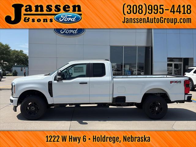 new 2025 Ford F-350 car