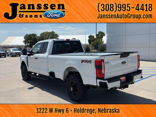 new 2025 Ford F-350 car