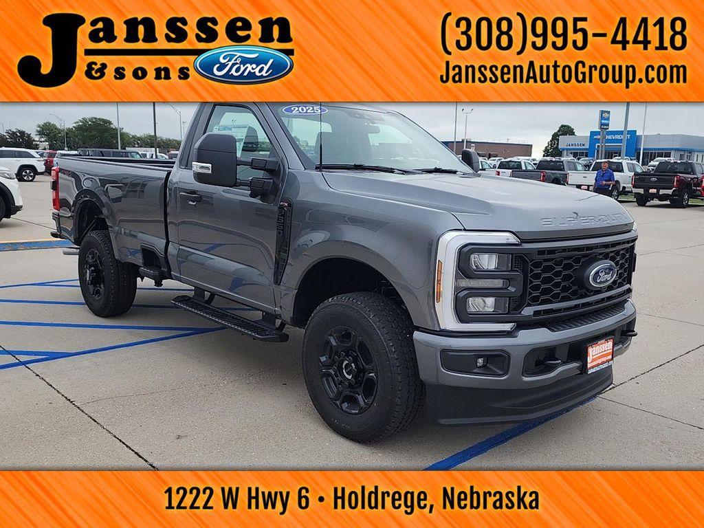 new 2025 Ford F-350 car
