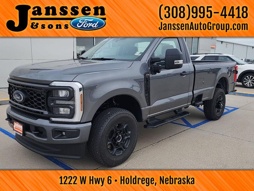 new 2025 Ford F-350 car