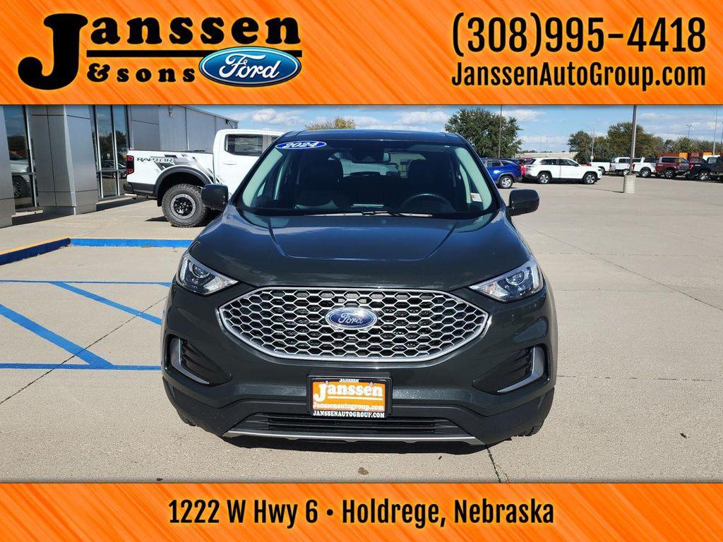 used 2024 Ford Edge car, priced at $25,990