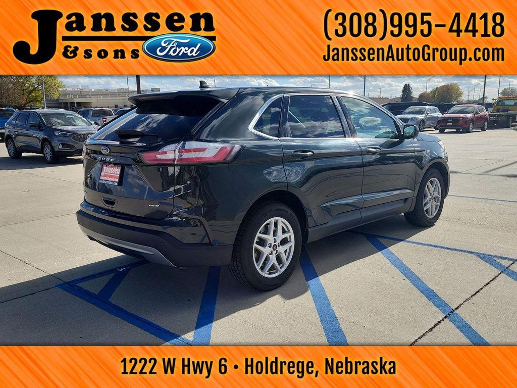 used 2024 Ford Edge car, priced at $25,990