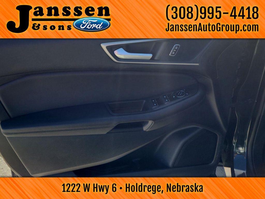 used 2024 Ford Edge car, priced at $25,990