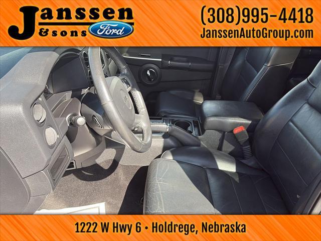 used 2010 Jeep Commander car, priced at $7,995