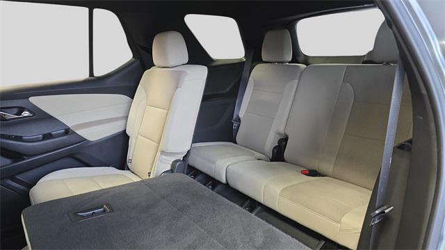 used 2023 Chevrolet Traverse car, priced at $27,500