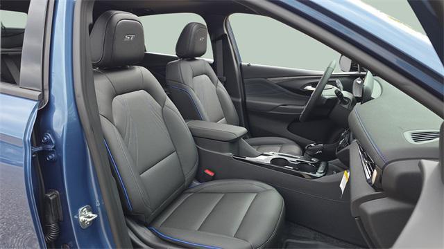 used 2025 Buick Envista car, priced at $29,500