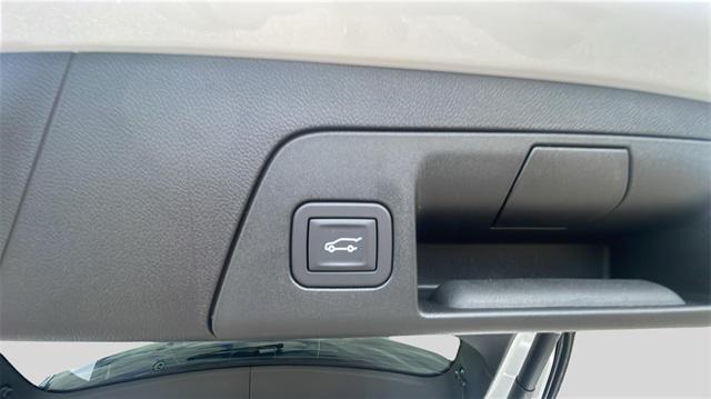 new 2025 Buick Envision car, priced at $42,740