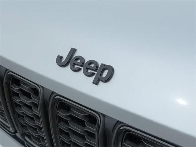 new 2024 Jeep Grand Cherokee L car, priced at $46,401