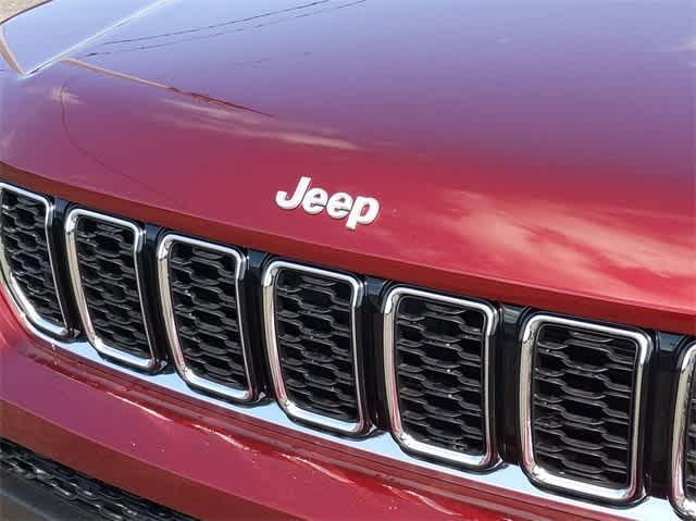 new 2024 Jeep Grand Cherokee L car, priced at $45,071