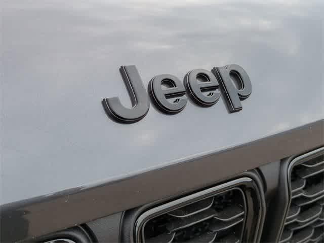 new 2024 Jeep Grand Cherokee car, priced at $42,996