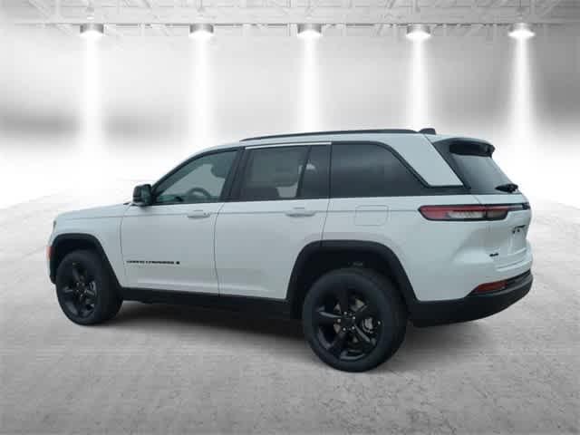 new 2025 Jeep Grand Cherokee car, priced at $41,712