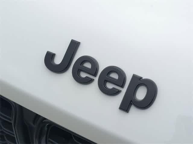 new 2025 Jeep Grand Cherokee car, priced at $41,712