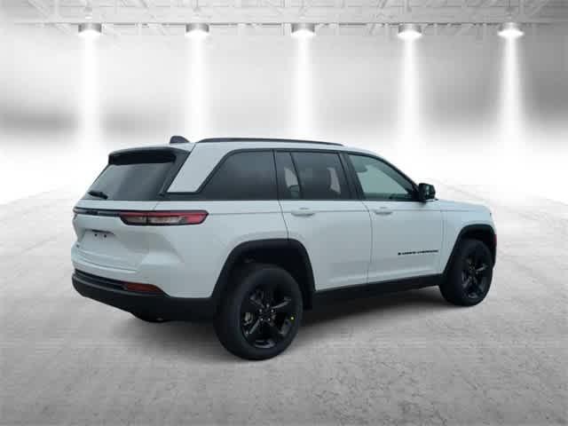 new 2025 Jeep Grand Cherokee car, priced at $41,712