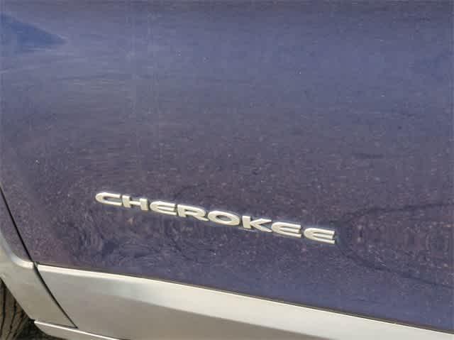 used 2015 Jeep Cherokee car, priced at $8,000